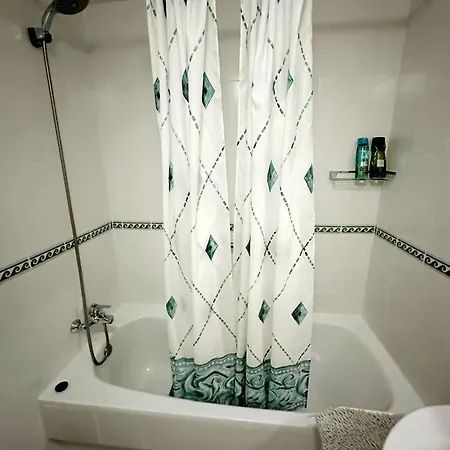 Apartment Oeste Parking-wifi-piscina *