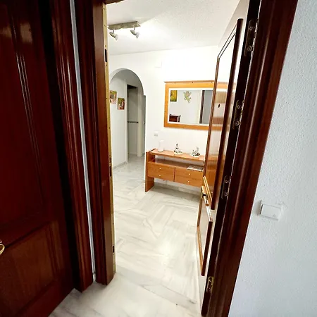 Apartment Oeste Parking-wifi-piscina