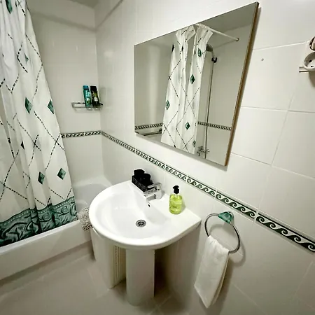 Oeste Parking-wifi-piscina Apartment Malaga
