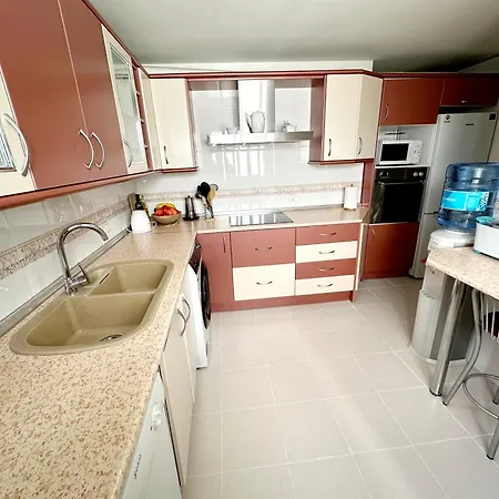 Oeste Parking-wifi-piscina *
